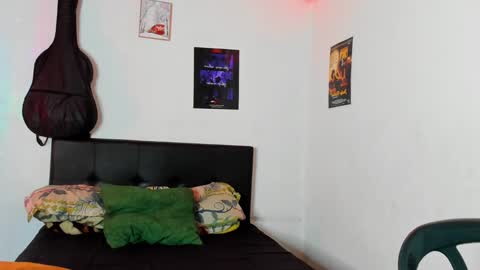 Snapshot of alessandro_wolf chatting on 6, 12, 2024 Alessandro online show from 6, 12, 2024