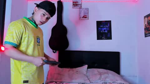 Snapshot of alessandro_wolf chatting on 17, 1, 2025 Alessandro online show from 17, 1, 2025