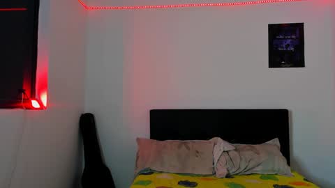 Snapshot of alessandro_wolf chatting on 3, 2, 2025 Alessandro online show from 3, 2, 2025