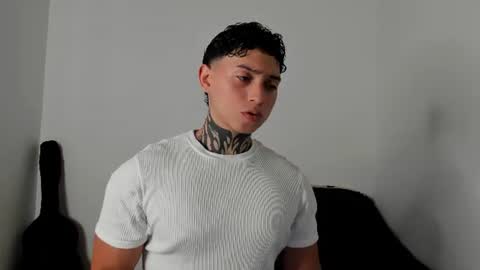 Snapshot of alessandro_wolf chatting on 22, 6, 2026 Alessandro online show from 22, 6, 2026