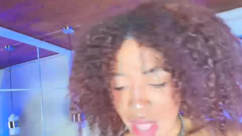 Snapshot of alessia_moon1 chatting on 24, 9, 2025 Alejandra  online show from 24, 9, 2025