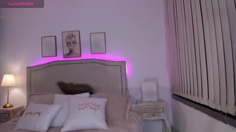 Alessia cruz online show from 18, 2, 2025