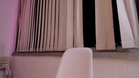Alessia cruz online show from 27, 2, 2025