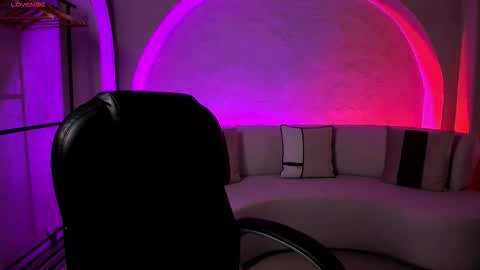 Alessia  online show from 10, 10, 2025