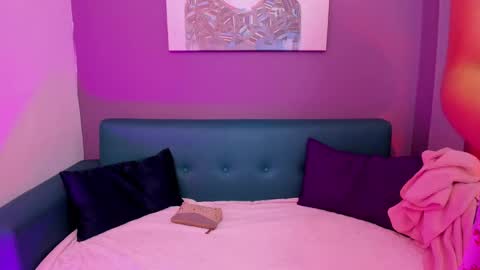 Snapshot of alessiia__ chatting on 13, 11, 2025 alessiia__ online show from 13, 11, 2025