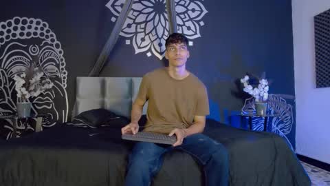 Alessio online show from 5, 11, 2025