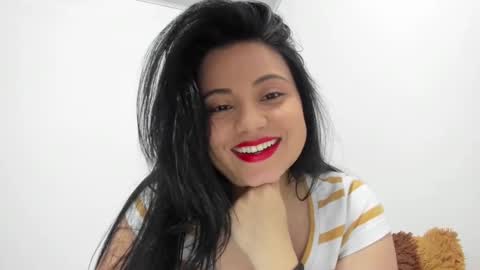 Alejandra online show from 1, 1, 2025