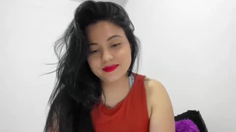 Alejandra online show from 5, 1, 2025