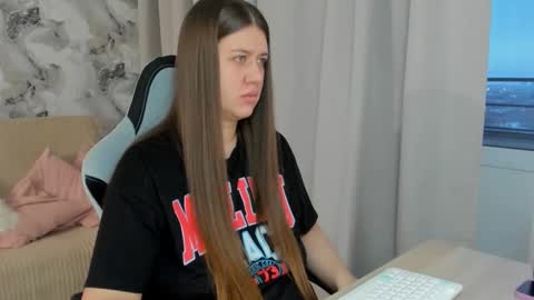 Snapshot of aletta_oushen chatting on 10, 10, 2025 Aletta Oushen online show from 10, 10, 2025