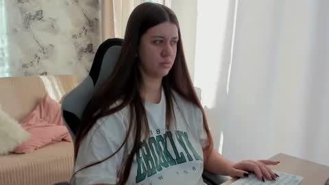 Snapshot of aletta_oushen chatting on 12, 10, 2025 Aletta Oushen online show from 12, 10, 2025