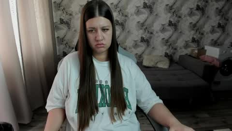 Snapshot of aletta_oushen chatting on 31, 3, 2026 Aletta Oushen online show from 31, 3, 2026