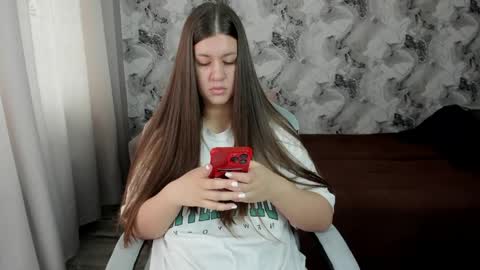 Aletta Oushen online show from 6, 5, 2026