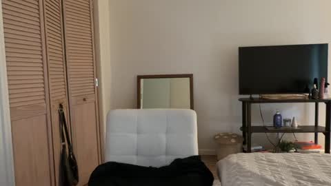 alex  online show from 13, 5, 2026