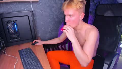 Snapshot of alex__sweet chatting on 7, 12, 2024 your Alex online show from 7, 12, 2024