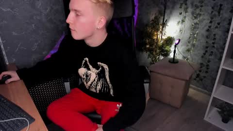 Snapshot of alex__sweet chatting on 8, 12, 2024 your Alex online show from 8, 12, 2024