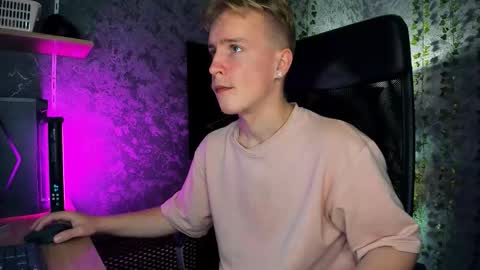 Snapshot of alex__sweet chatting on 21, 9, 2025 your Alex online show from 21, 9, 2025