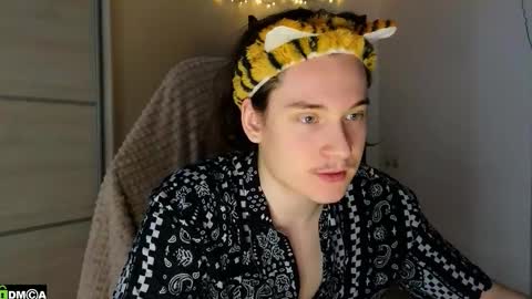 Snapshot of alex_candy_pump chatting on 6, 2, 2026 FAVORITE online show from 6, 2, 2026