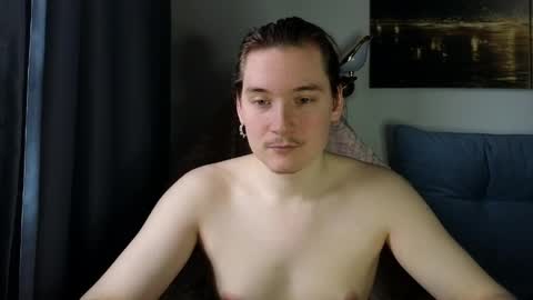 Snapshot of alex_candy_pump chatting on 5, 5, 2026 FAVORITE online show from 5, 5, 2026