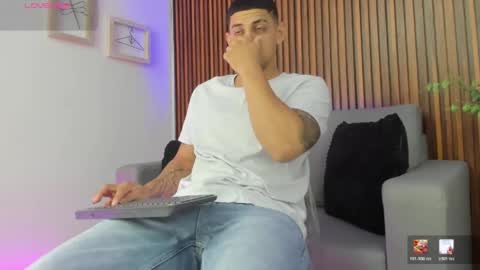 alex online show from 14, 4, 2026