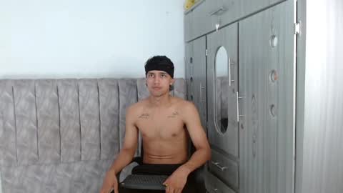alex online show from 8, 4, 2026