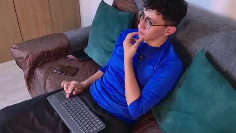 alex online show from 27, 7, 2026