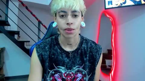 Snapshot of alex_poett chatting on 12, 1, 2026 Residente0xxx online show from 12, 1, 2026