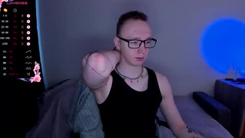 Snapshot of alex_silent chatting on 18, 11, 2025 alex_silent online show from 18, 11, 2025