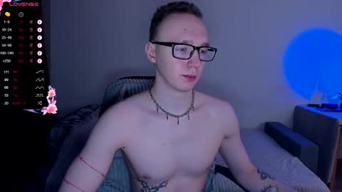 Snapshot of alex_silent chatting on 19, 11, 2025 alex_silent online show from 19, 11, 2025