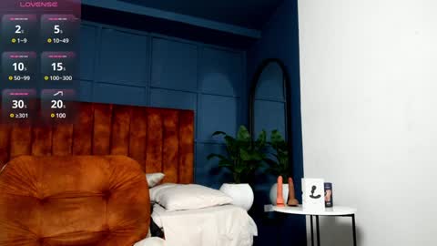 Snapshot of alex_tower chatting on 17, 12, 2024 Alex Towers online show from 17, 12, 2024