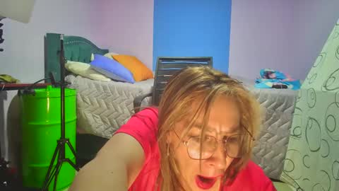 Snapshot of alexa472 chatting on 25, 12, 2024 Alexa online show from 25, 12, 2024