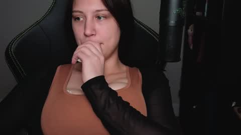 Snapshot of alexa_dream chatting on 12, 12, 2024 dont be afraid to click social media link its  working  just click on that  online show from 12, 12, 2024