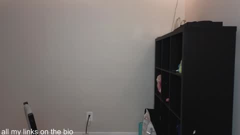 Snapshot of alexa_dream chatting on 25, 12, 2024 dont be afraid to click social media link its  working  just click on that  online show from 25, 12, 2024