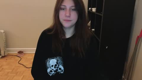 Snapshot of alexa_dream chatting on 28, 12, 2024 dont be afraid to click social media link its  working  just click on that  online show from 28, 12, 2024