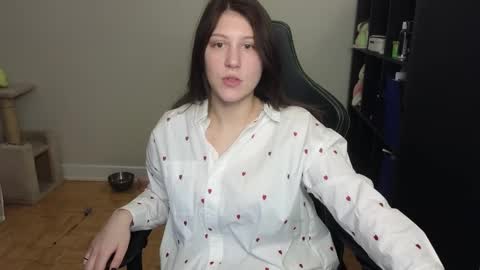 Snapshot of alexa_dream chatting on 2, 2, 2025 dont be afraid to click social media link its  working  just click on that  online show from 2, 2, 2025