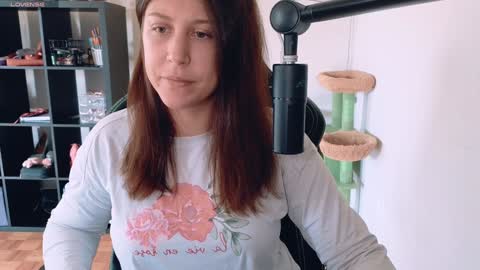 Snapshot of alexa_dream chatting on 16, 9, 2025 dont be afraid to click social media link its  working  just click on that  online show from 16, 9, 2025