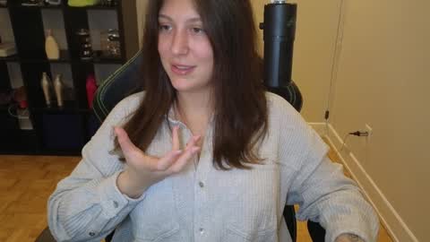 Snapshot of alexa_dream chatting on 13, 10, 2025 dont be afraid to click social media link its  working  just click on that  online show from 13, 10, 2025