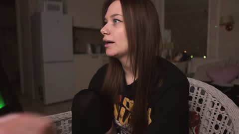 Snapshot of alexa_feels chatting on 11, 1, 2025 Little Duck homie online show from 11, 1, 2025