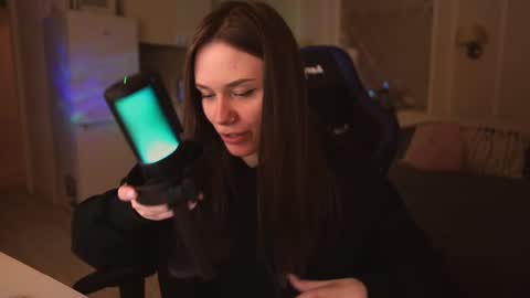 Snapshot of alexa_feels chatting on 2, 3, 2025 Little Duck homie online show from 2, 3, 2025