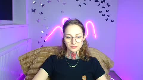 Snapshot of alexa_kittie chatting on 2, 4, 2026 Alexa online show from 2, 4, 2026