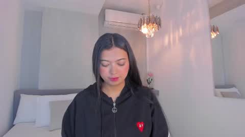 Snapshot of alexa_millers_ chatting on 19, 6, 2026 Alexa Millers online show from 19, 6, 2026