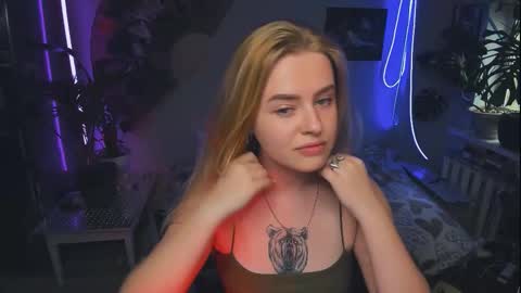 Snapshot of alexa_pirs chatting on 25, 9, 2025 alexa_pirs online show from 25, 9, 2025