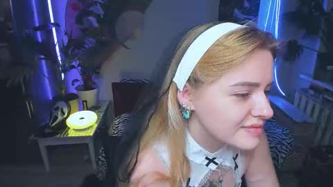 Snapshot of alexa_pirs chatting on 29, 10, 2025 alexa_pirs online show from 29, 10, 2025