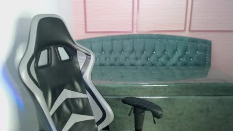 Snapshot of alexa_romero_t chatting on 11, 10, 2025 Alexandra online show from 11, 10, 2025