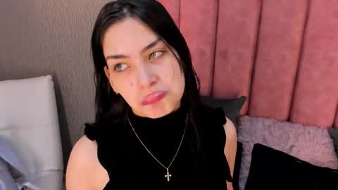 Alexa Thaylor online show from 1, 11, 2025