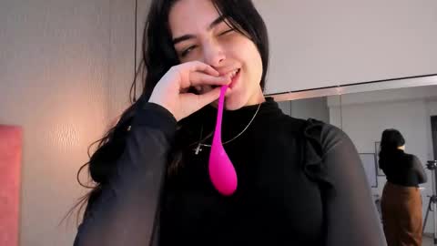 Alexa Thaylor online show from 24, 11, 2025