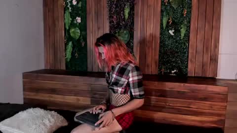 alexa_vandercloude online show from 21, 1, 2025