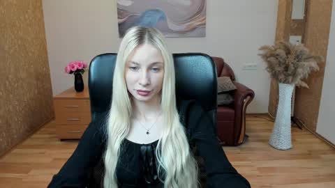 Alexa Woods online show from 11, 9, 2025