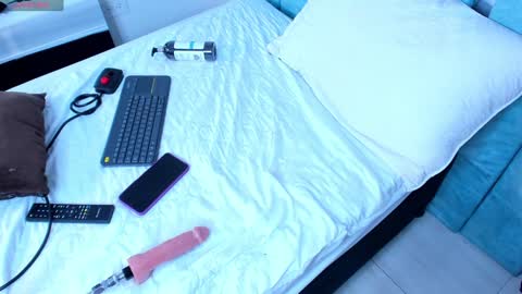 alexaa_small online show from 27, 12, 2024