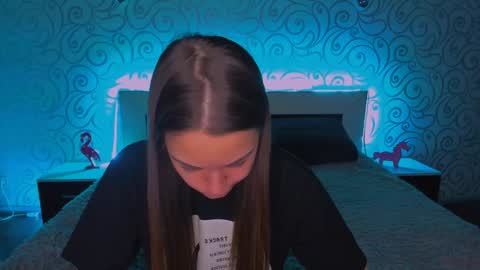 Snapshot of alexabarkley chatting on 4, 12, 2024 angel online show from 4, 12, 2024