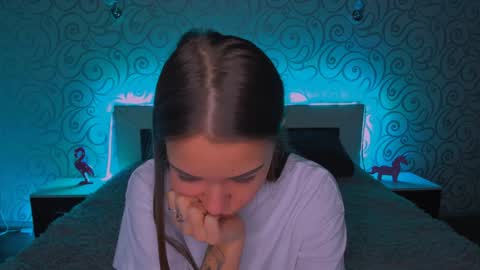 Snapshot of alexabarkley chatting on 12, 12, 2024 angel online show from 12, 12, 2024